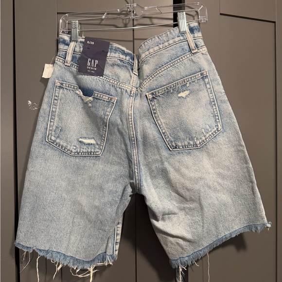 NWT GAP Bermuda shorts - Size 6 - Picture 2 of 4